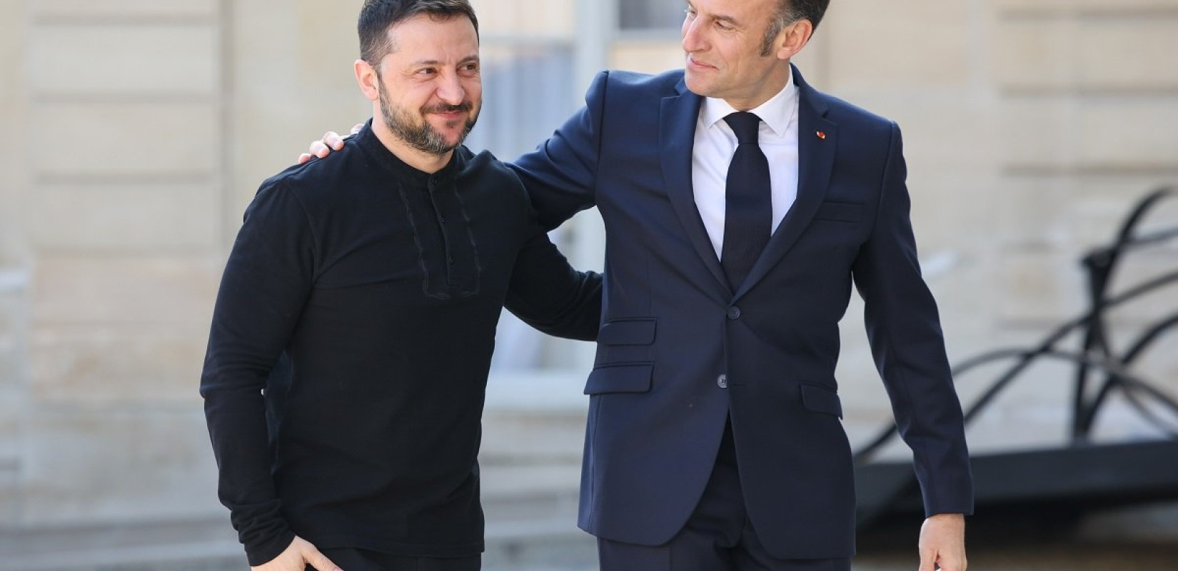 Ζελένσκι: Συζήτησε με τον Μακρόν προμήθειες πυραύλων και εκπαίδευση Ουκρανών πιλότων στα Mirage