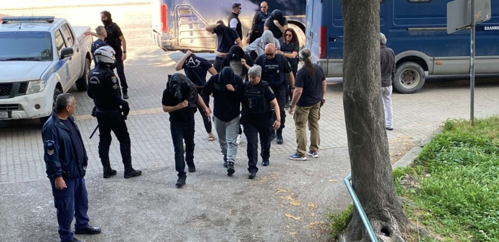 Θεσσαλονίκη: Το email μητέρας που έδωσε ονόματα και στοιχεία για την Εθνικιστική Νεολαία - «Το παιδί μου φοβισμένο, μου τα είπε όλα»