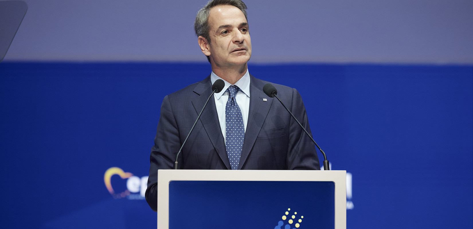 Στο συνέδριο του ΕΛΚ στην Ισπανία ο Κυριάκος Μητσοτάκης: «Η ΝΔ αποτελεί πυλώνα σταθερότητας και ευημερίας» (βίντεο)