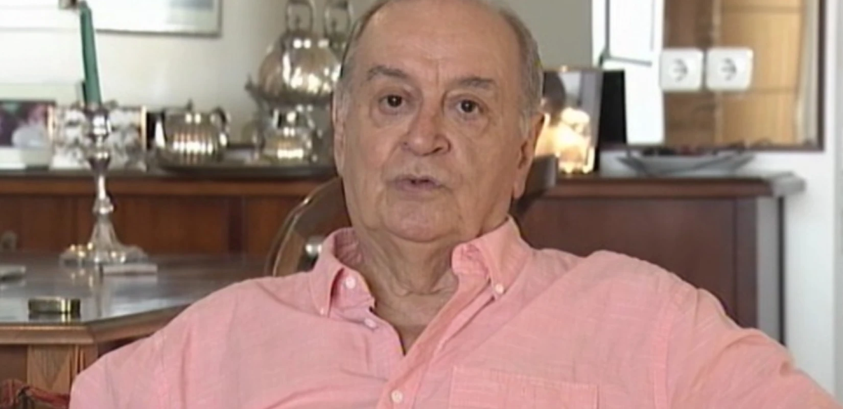 Κώστας Λυχναράς: Πέθανε ο σκηνοθέτης του «Κωνσταντίνου και Ελένης» και του «Καφέ της Χαράς»