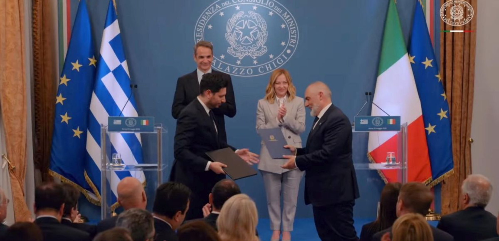 Τα 360 εκατ. ευρώ που υποσχέθηκαν οι Ιταλοί στην κυβέρνηση για τον ελληνικό σιδηρόδρομο