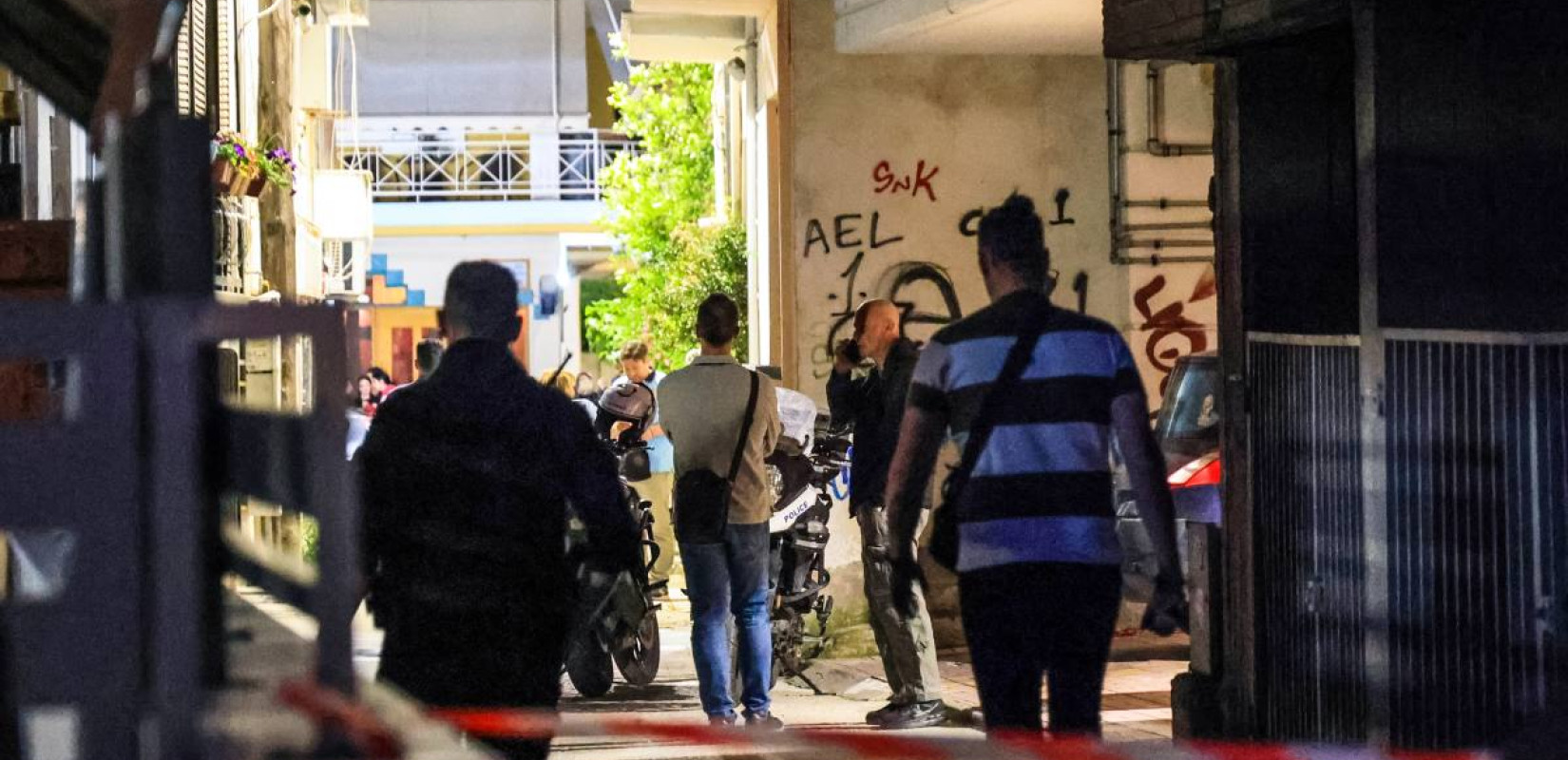 Λάρισα: Ο 21χρονος ομολόγησε ότι κατακρεούργησε τη μητέρα του μετά από καβγά - Προσπάθησε να ξεφορτωθεί τη σορό με τον ξάδερφό του (βίντεο)