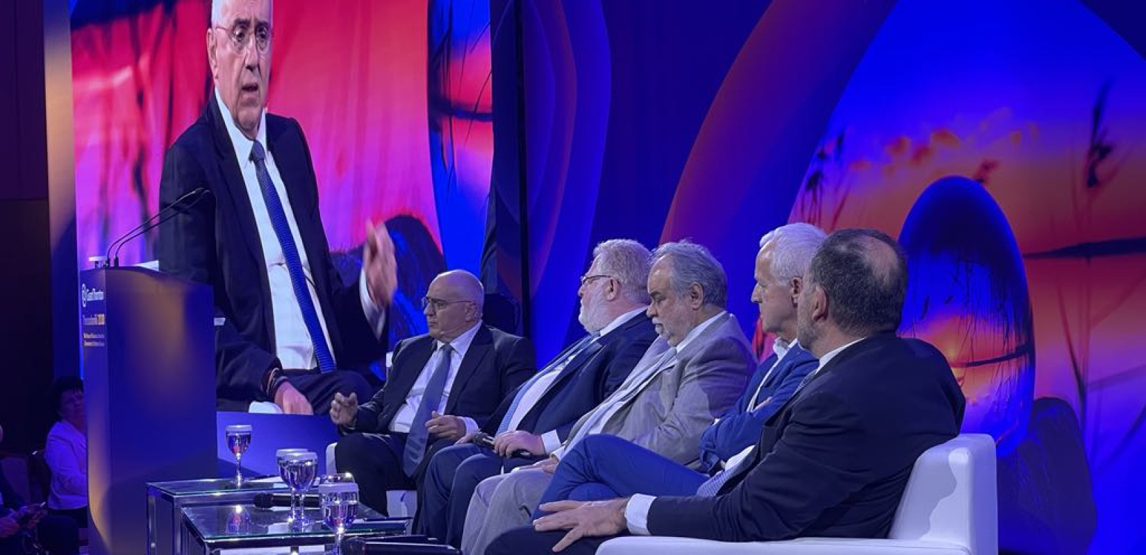 Βόρεια Ελλάδα: Το επιχειρείν που διαπρέπει μέσα από συμπληγάδες - «Άρρωστες» υποδομές, γραφειοκρατία, ενέργεια, «χαλασμένα» τηλέφωνα