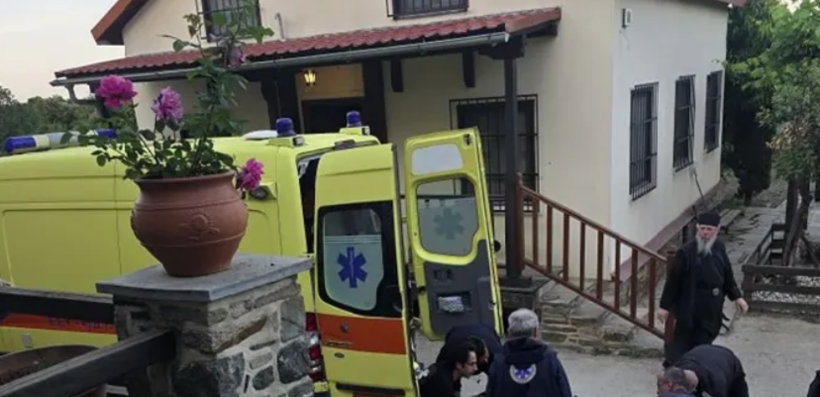 Άγιο Όρος: Μοναχοί της Εσφιγμένου καταγγέλλουν επίθεση με γροθιές από ρασοφόρους