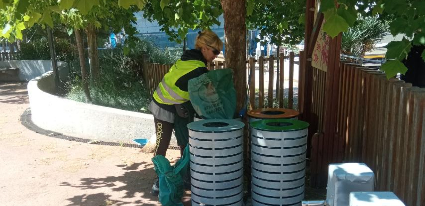 Παιδικές χαρές Καλαμαριάς: Kαθημερινοί καθαρισμοί από ειδικά συνεργεία του Δήμου