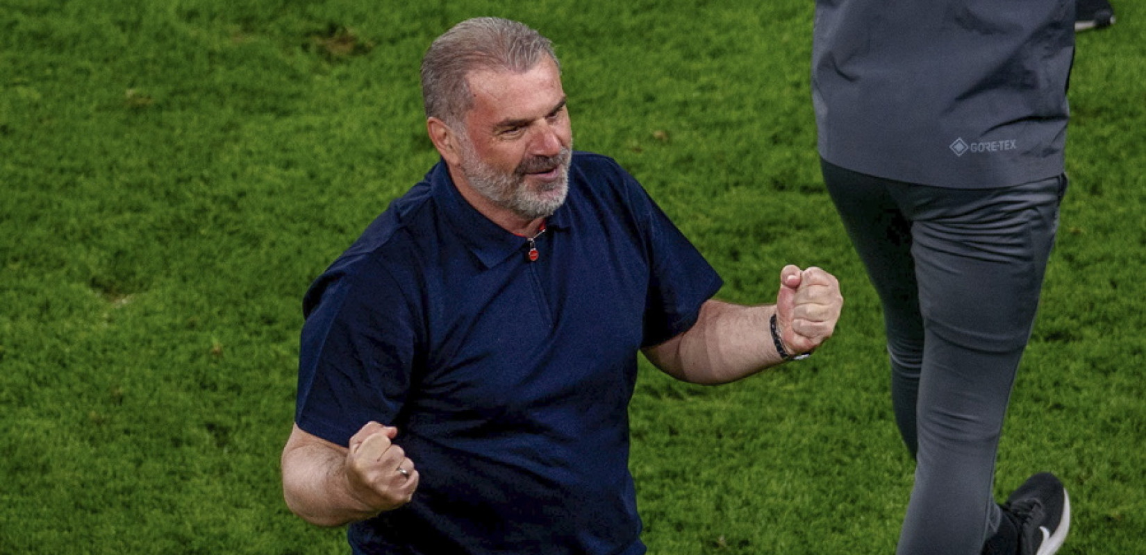 Άγγελος Ποστέκογλου: Από τα Ψηλά Αλώνια της Πάτρας στα σαλόνια της Ευρώπης (βίντεο)