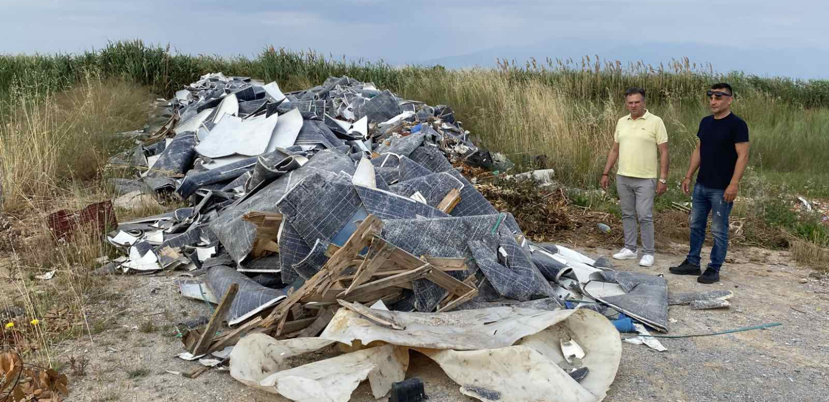 Κατερίνη: Φορτηγό εντοπίστηκε να απορρίπτει παράνομα απορρίμματα - Μήνυση από τον αντιδήμαρχο Καθαριότητας