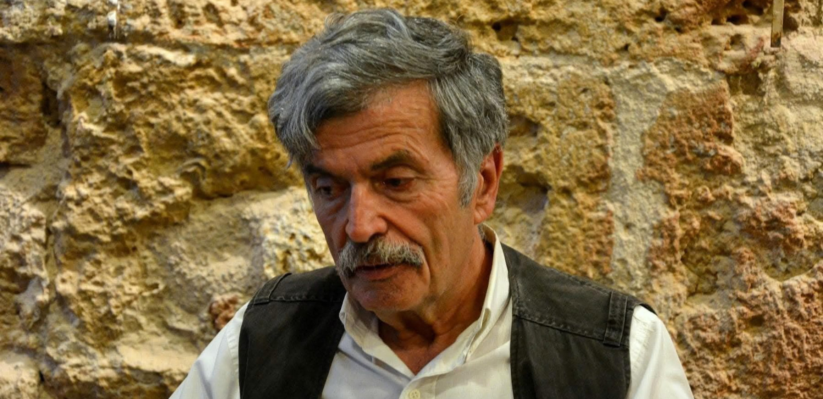 Λεωνίδας Κακάρογλου: Πέθανε ο ποιητής των Χανίων