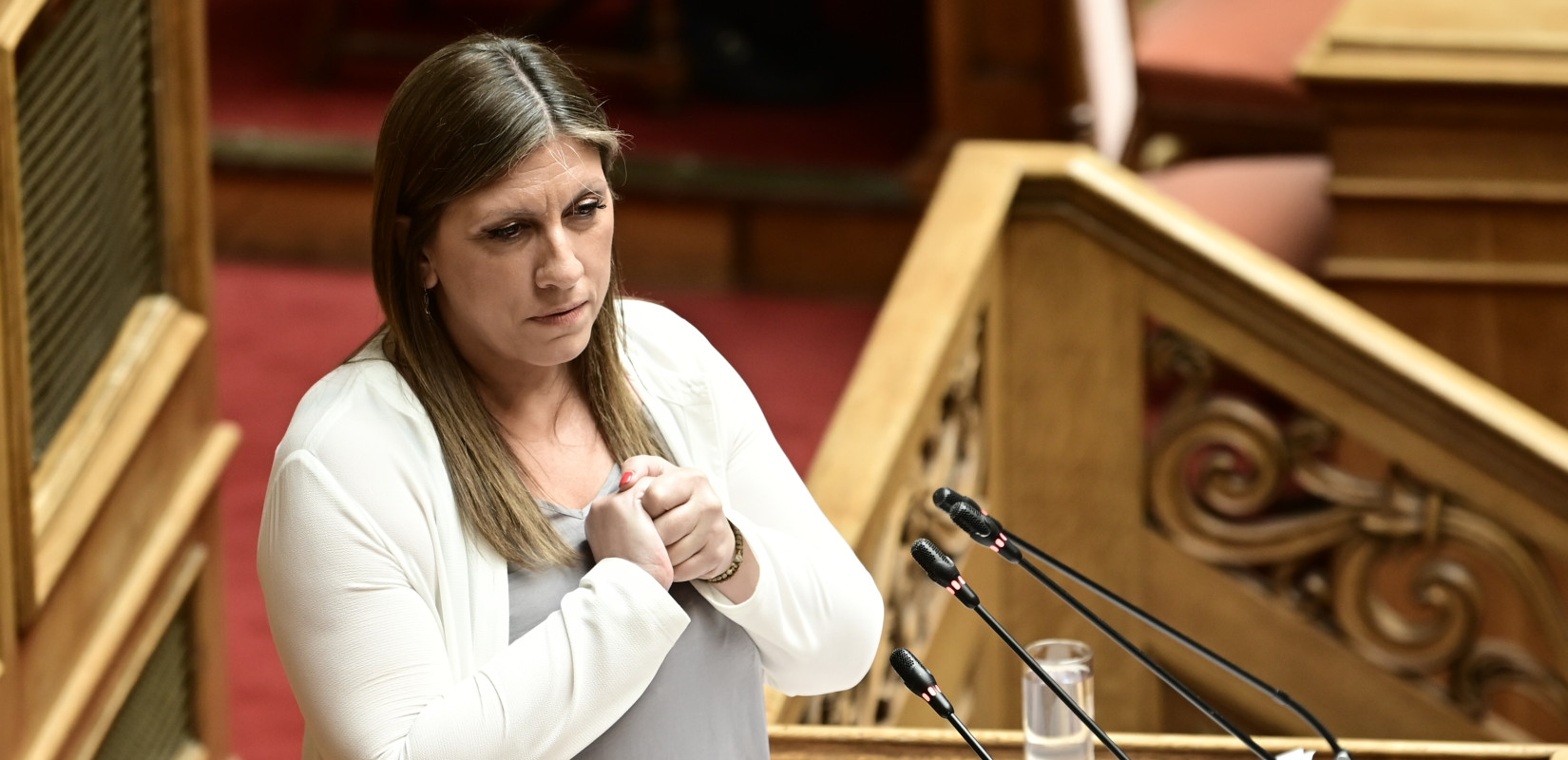 Προανακριτική για Τέμπη - Ζ. Κωνσταντοπούλου: «Πόσες φορές ακόμα θα σας καλέσουν να μπαζώσετε την αλήθεια;»