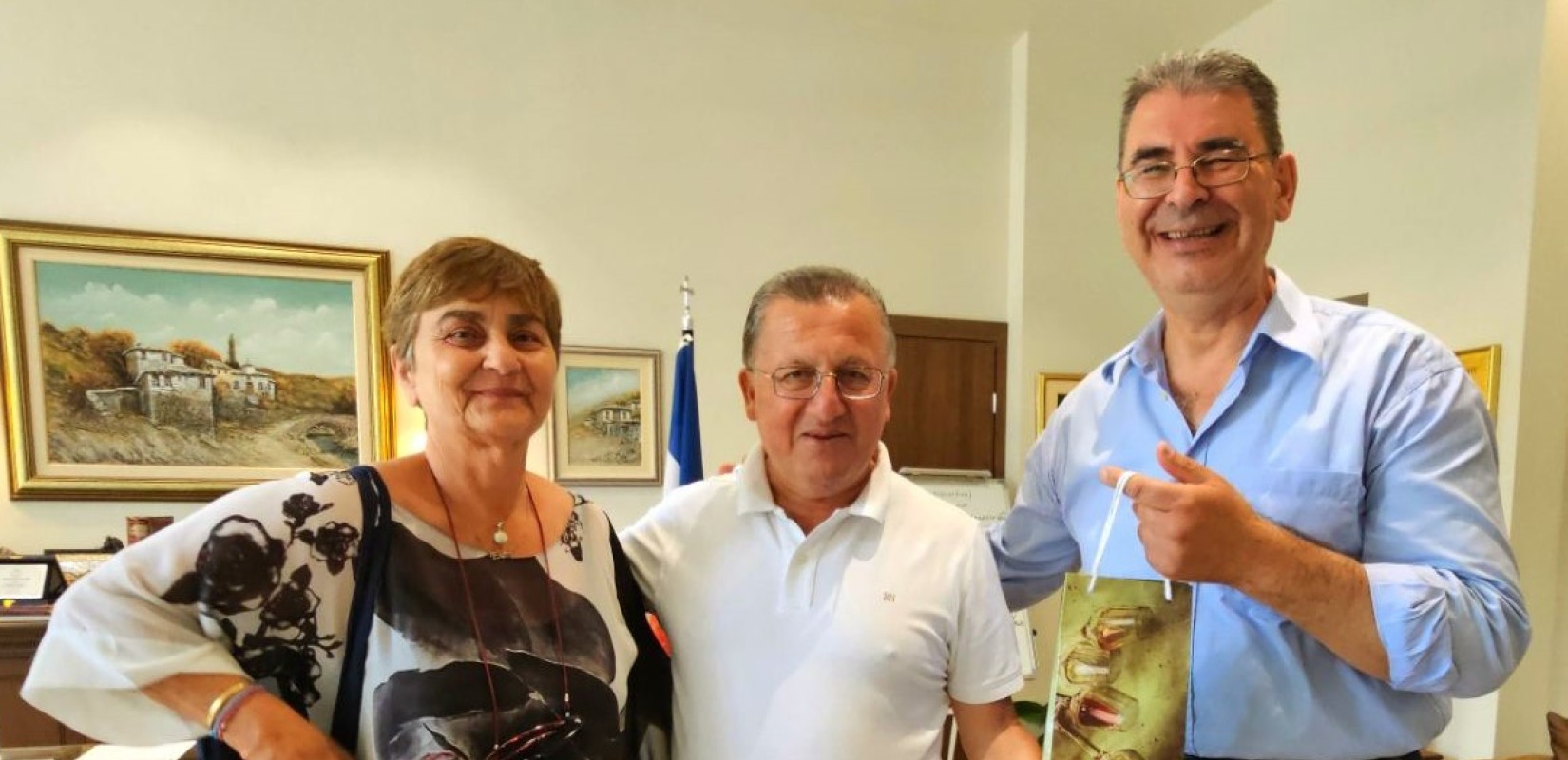 Κατερίνη: O δήμαρχος υποδέχτηκε τους γονείς της αδικοχαμένης Ελένης Τοπαλούδη