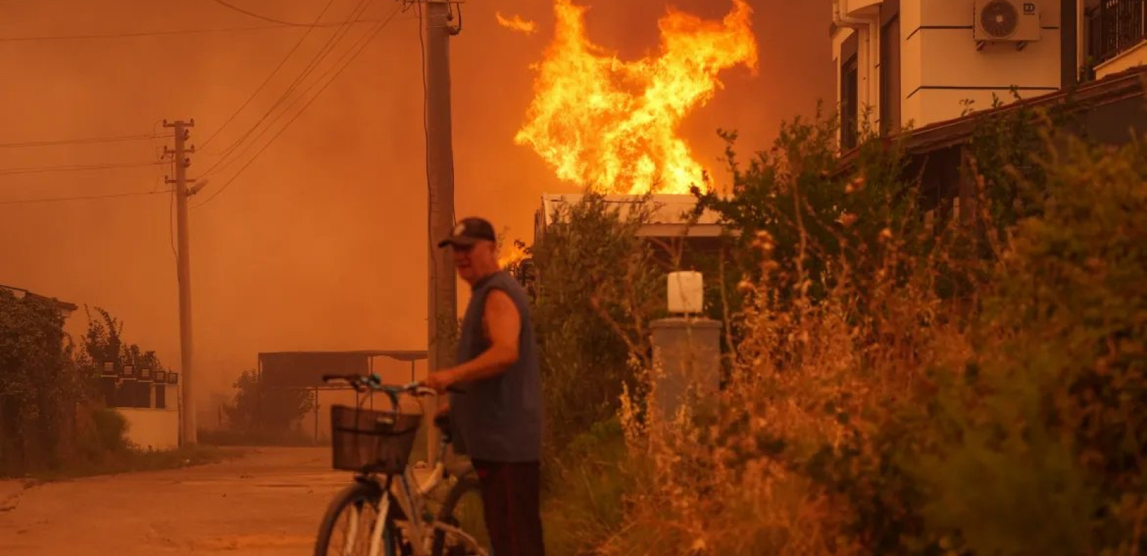 Τουρκία: Πάνω από 50.000 άνθρωποι απομακρύνθηκαν από τις εστίες τους εξαιτίας των πυρκαγιών