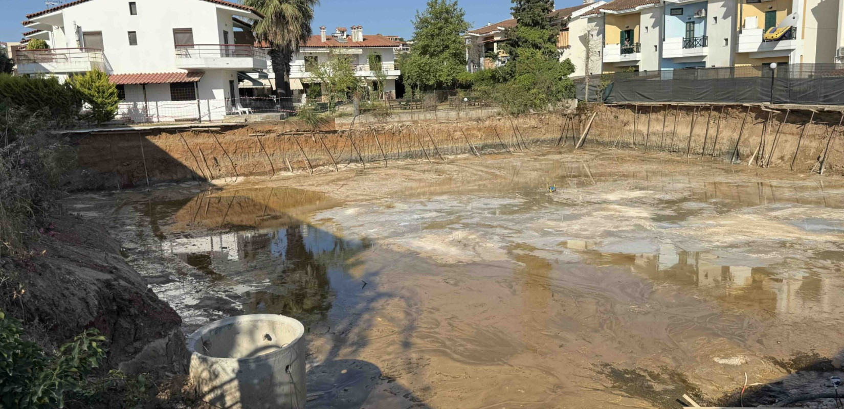 Στη Βουλή το θέμα του emakedonia για το σκάμμα στη Νικήτη - «Στέλεχος της ΝΔ ο εργολάβος που ευθύνεται για την αλλοίωση της παραλίας» καταγγέλλει η Κ. Μάλαμα
