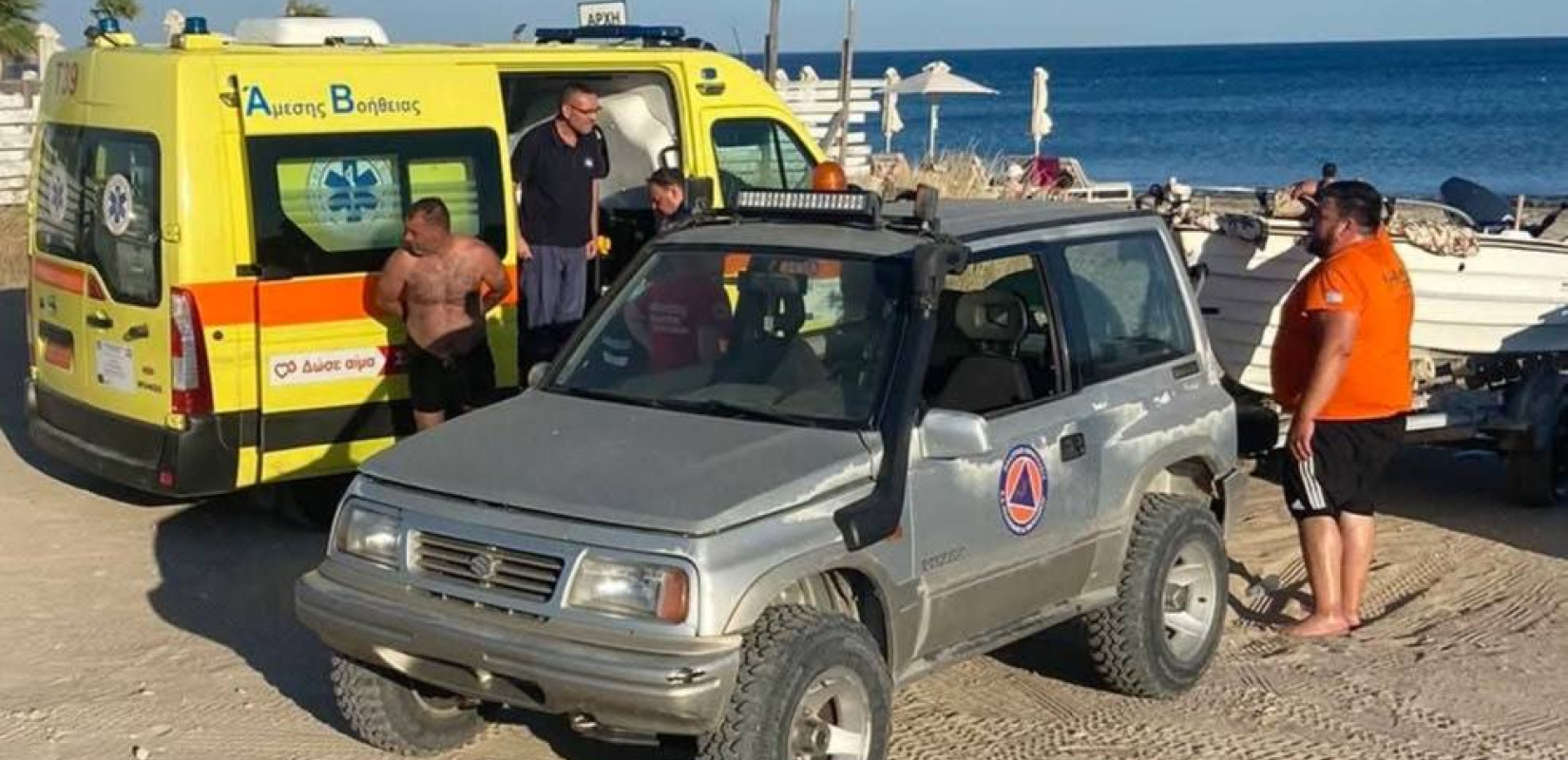 Θεσσαλονίκη: Επιχείρηση διάσωσης πατέρα και κόρης που παρασύρθηκαν από τα κύματα