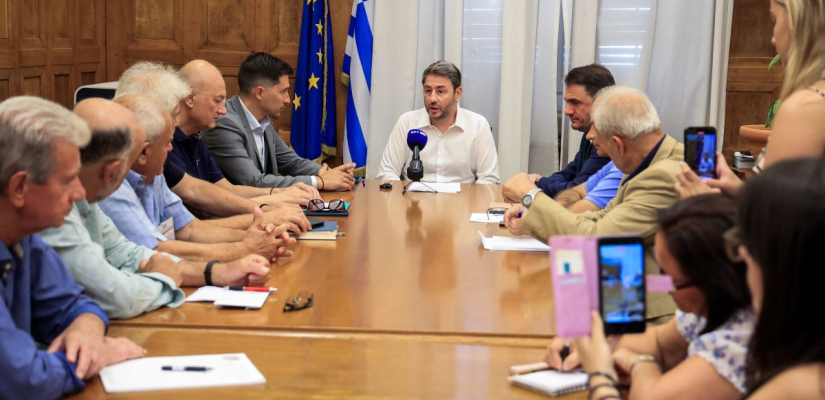 Ν. Ανδρουλάκης: «Δέσμευσή μας για κατάργηση προσωπικής διαφοράς, νέο ΕΚΑΣ, παρεμβάσεις σε συντάξεις χηρείας - αναπηρίας»»