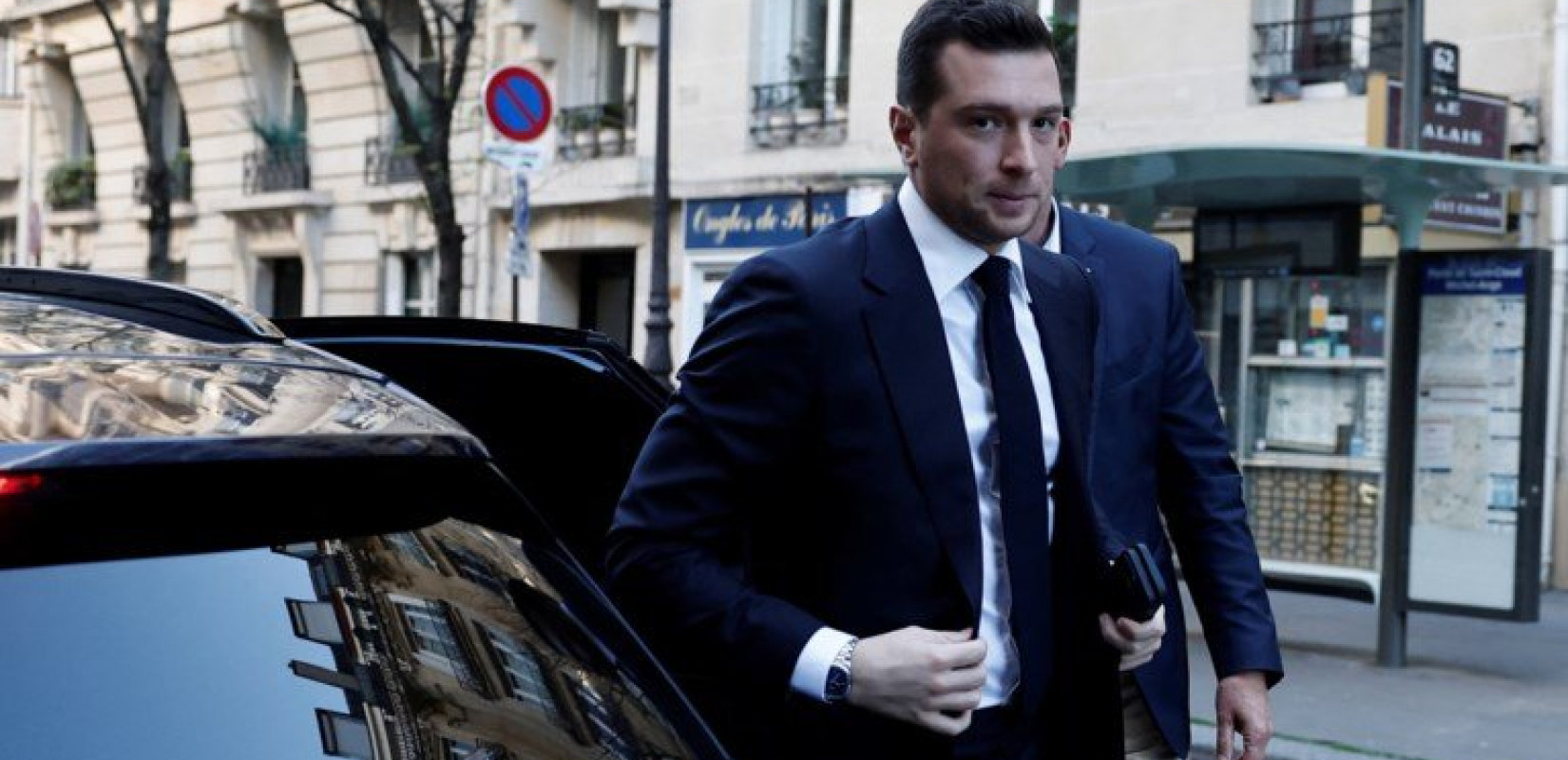 Γαλλία: Έρευνα στα γραφεία του Εθνικού Συναγερμού για παράνομη χρηματοδότηση -