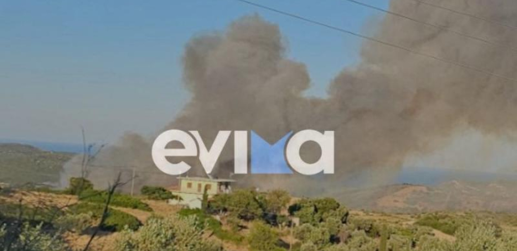 Μεγάλη φωτιά στην Εύβοια: Mήνυμα από το 112 - Κοντά σε σπίτια οι φλόγες (βίντεο)