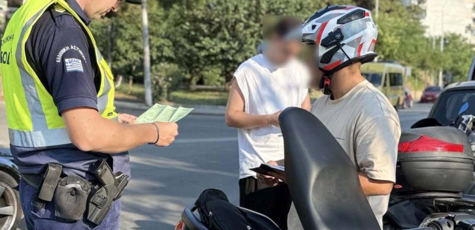 Κεντρική Μακεδονία: Πάνω από 300 παραβάσεις για μη χρήση κράνους σε ελέγχους