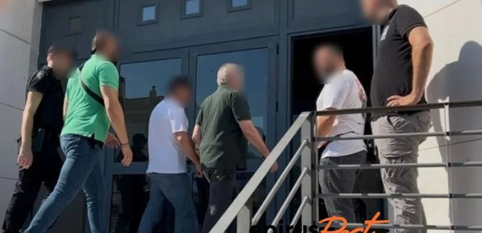Μαυρομμάτι: Ξηλώθηκε ολόκληρο το τελωνείο - Απλογούνται αύριο και τη Δευτέρα οι 14 κατηγορούμενοι