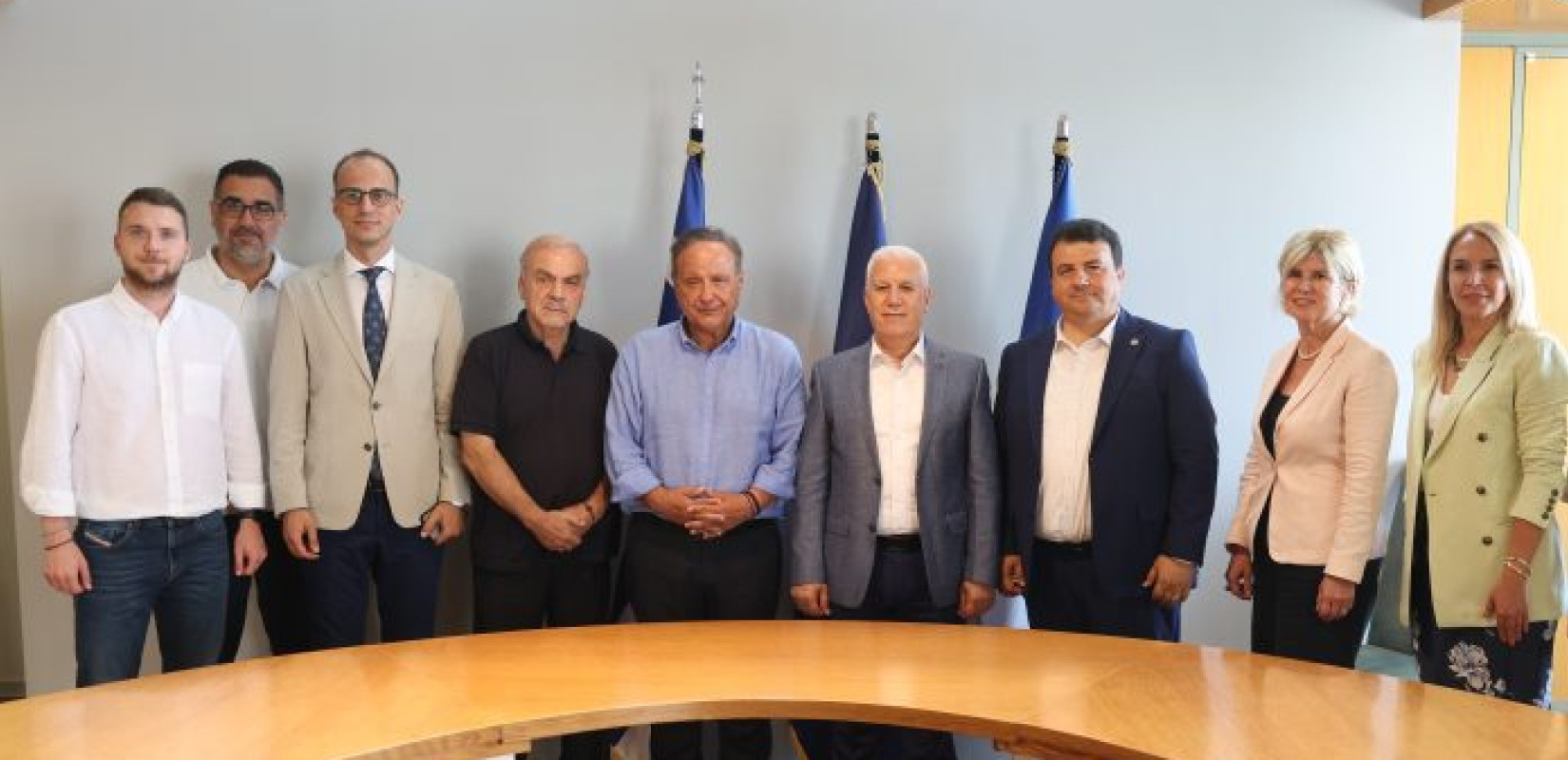 Συνάντηση Στ. Αγγελούδη με τον δήμαρχο Προύσας - Στο επίκεντρο η ενίσχυση της συνεργασίας στον τουρισμό