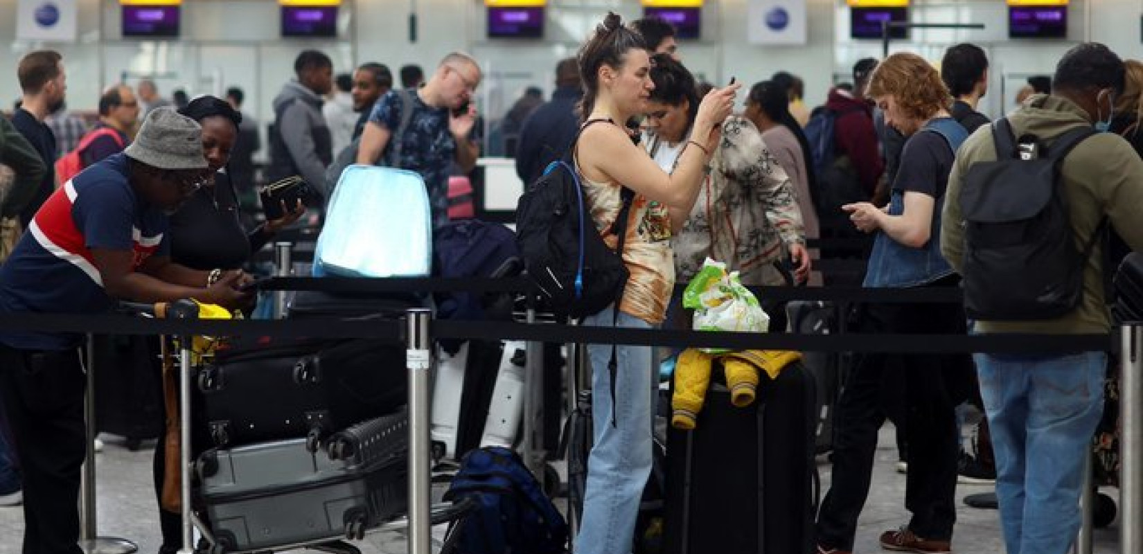 Βρετανία - Αεροδρόμιο Χίθροου: Νέες ακυρώσεις πτήσεων μία ημέρα μετά το τεχνικό πρόβλημα που έφερε αναστάτωση