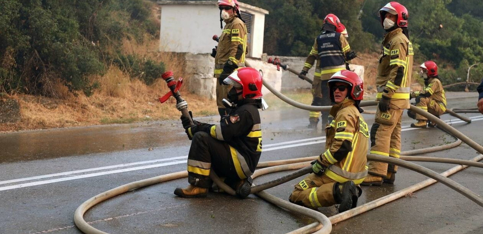 Μεγάλη πυρκαγιά στην Κύπρο: Η Ελλάδα στέλνει 26 δασοκομάντος στη Λεμεσό