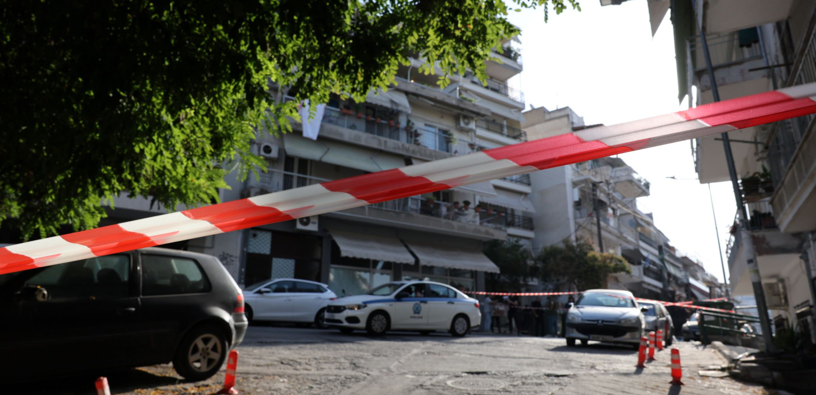 Θεσσαλονίκη - Συκιές: Ισχυρή έκρηξη με «άρωμα τρομοκρατίας» σε είσοδο πολυκατοικίας με τρία κιλά εκρηκτικών - Δύο τραυματίες και υλικές ζημιές
