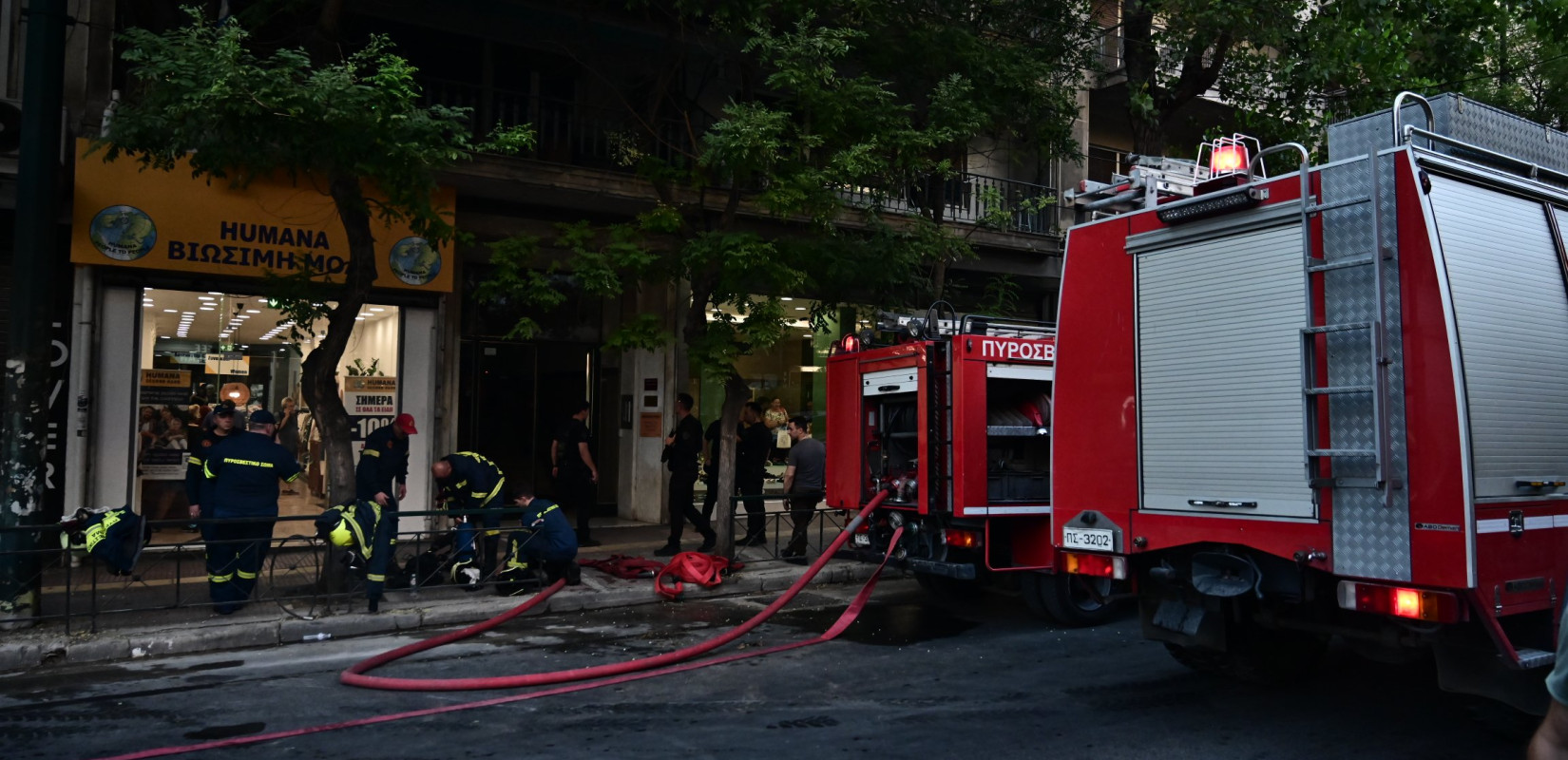 Πέτρος Φιλιππίδης: Από το μπαλκόνι του σπιτιού ξεκίνησε η φωτιά - Το ενδεχόμενο εμπρησμού εξετάζουν οι αρχές