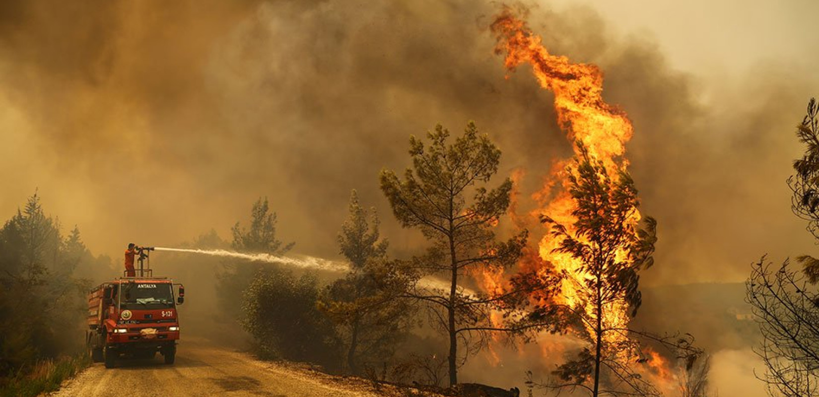 Τουρκία: Η Προύσα φλέγεται - Πάνω από 3.500 άνθρωποι απομακρύνθηκαν