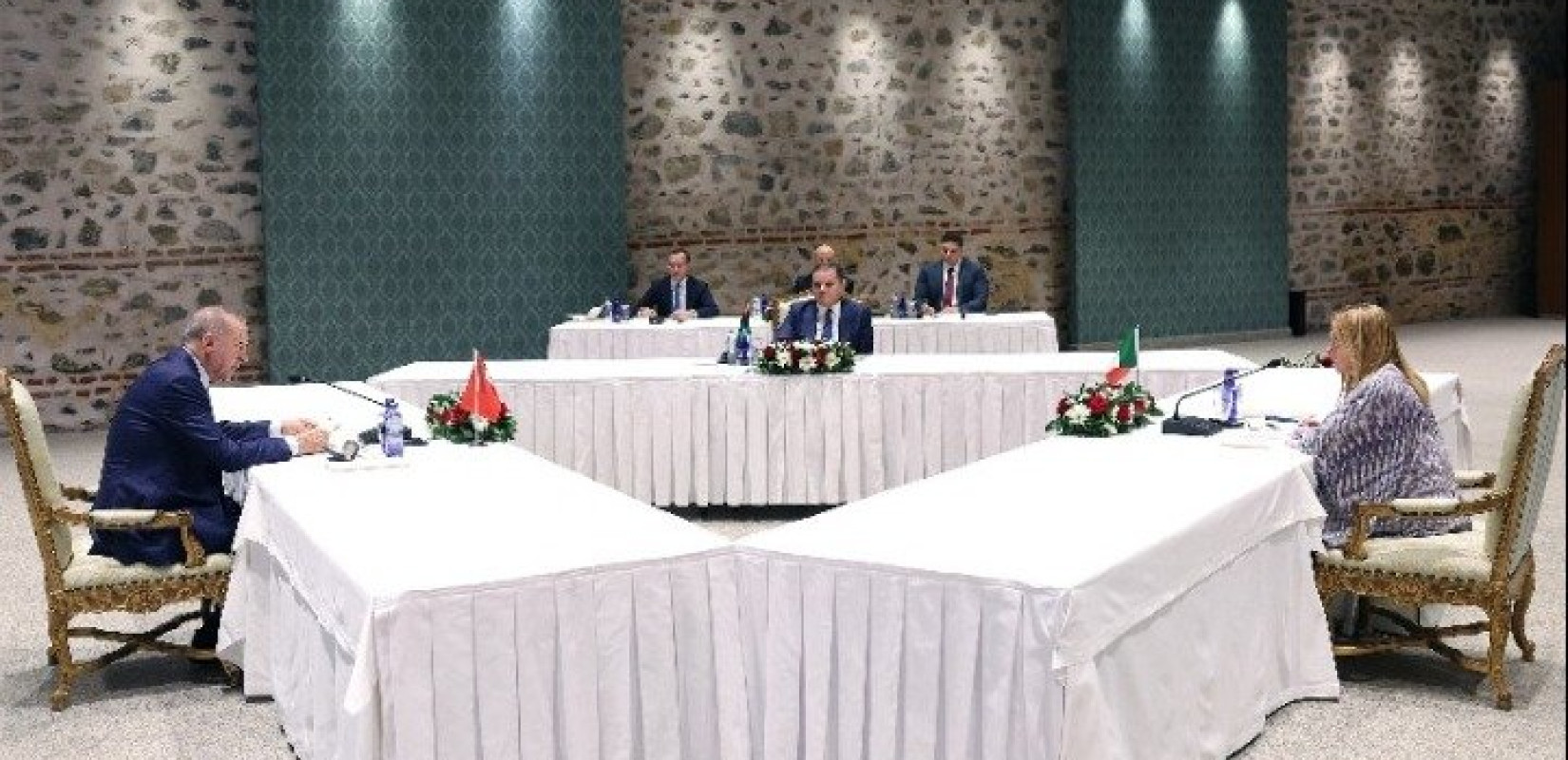 Τουρκία: Τριμερής Ερντογάν, Μελόνι και Ντμπεϊμπά για το μεταναστευτικό