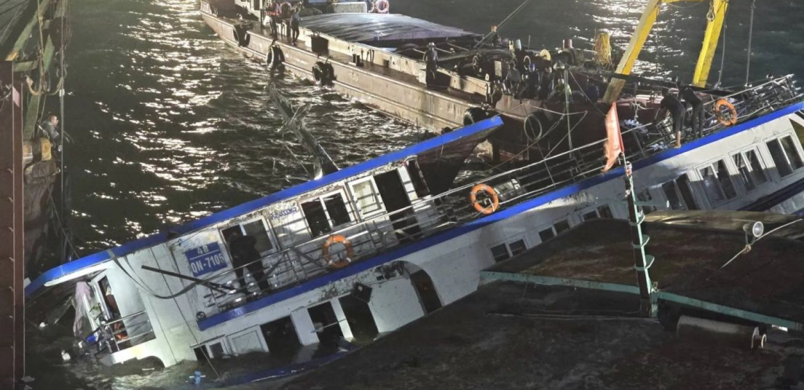 Βιετνάμ: 38 νεκροί από τη βύθιση τουριστικού σκάφους (βίντεο)