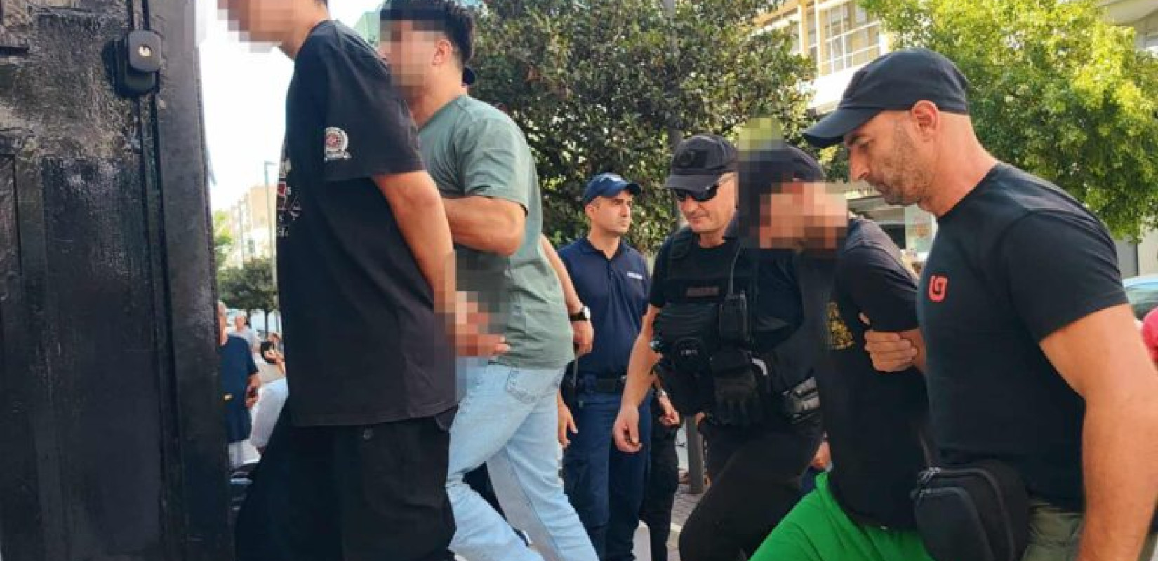 Πάτρα: Στον εισαγγελέα οι τρεις συλληφθέντες για τις πυρκαγιές στη δυτική Αχαΐα