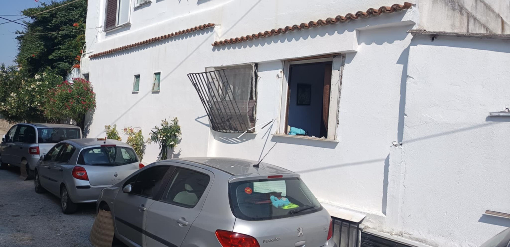 Ασπροβάλτα: Έκρηξη σε ενοικιαζόμενα δωμάτια με πέντε τραυματίες – Συνελήφθη η ιδιοκτήτρια