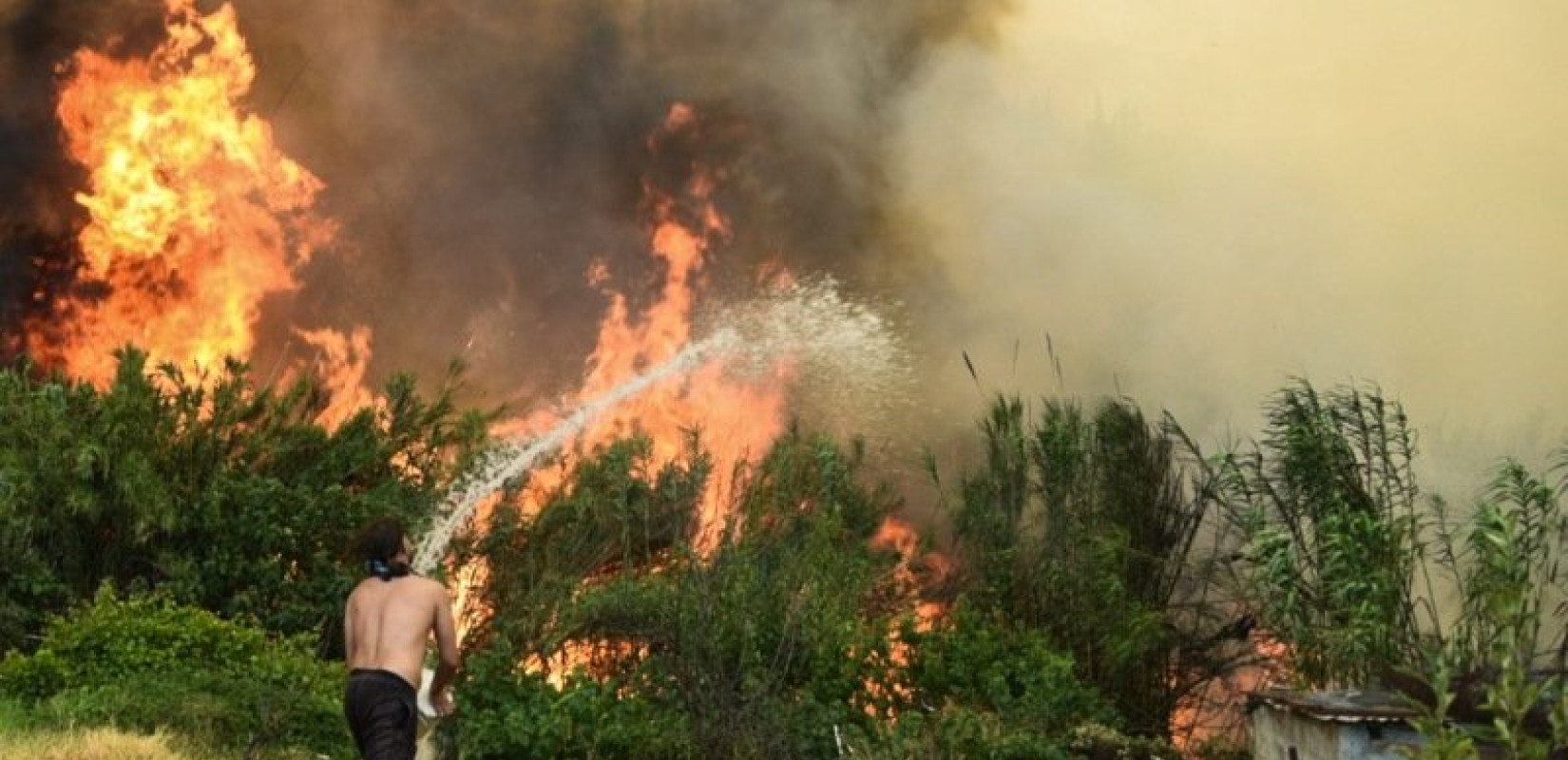 Η Ελλάδα φλέγεται: Έξι μεγάλες πυρκαγιές έχουν κατακάψει 100.000 στρέμματα
