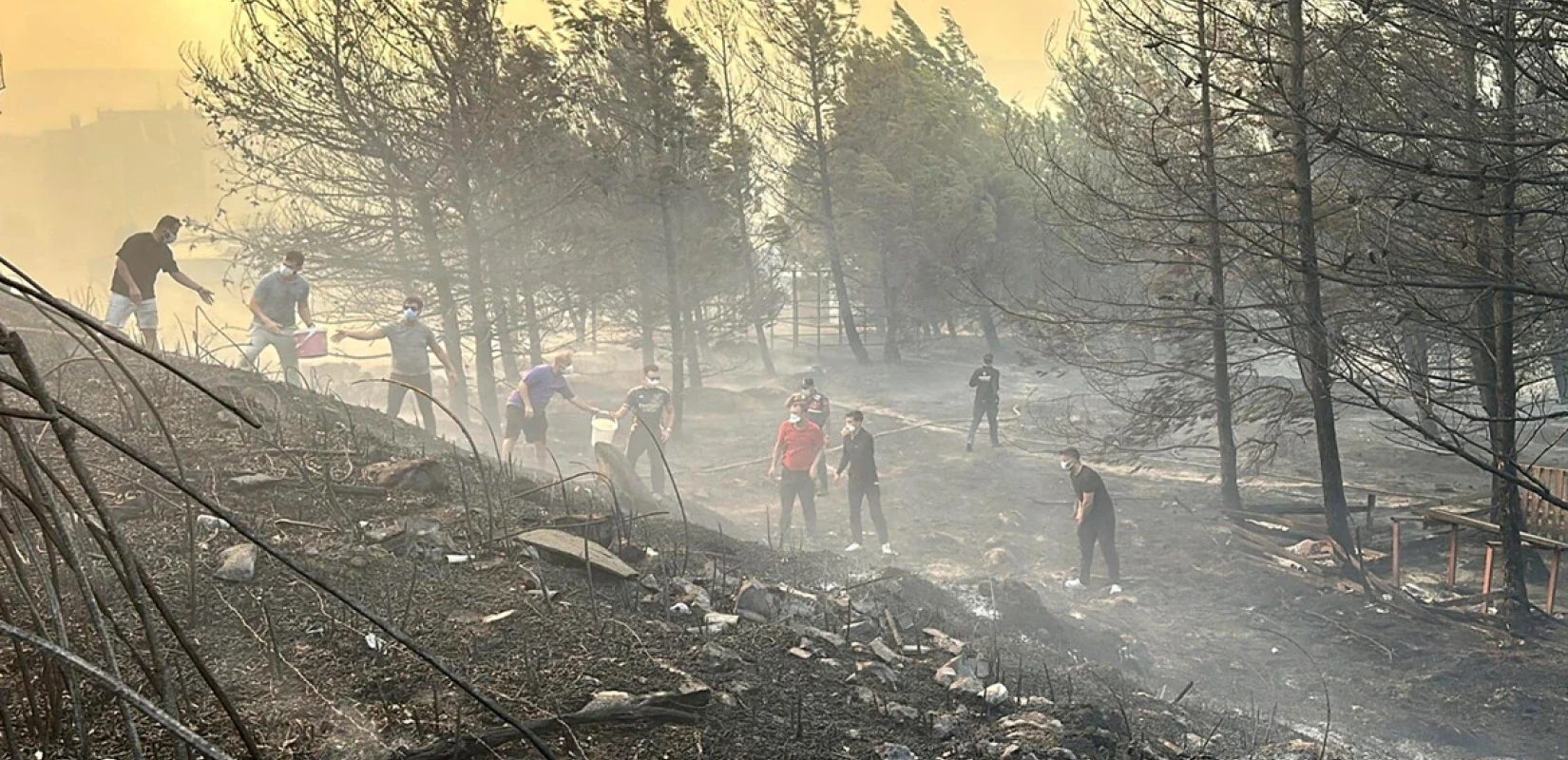 Φωτιές στην Τουρκία: Σε Εύβοια και Σποράδες έφτασε ο καπνός (βίντεο)