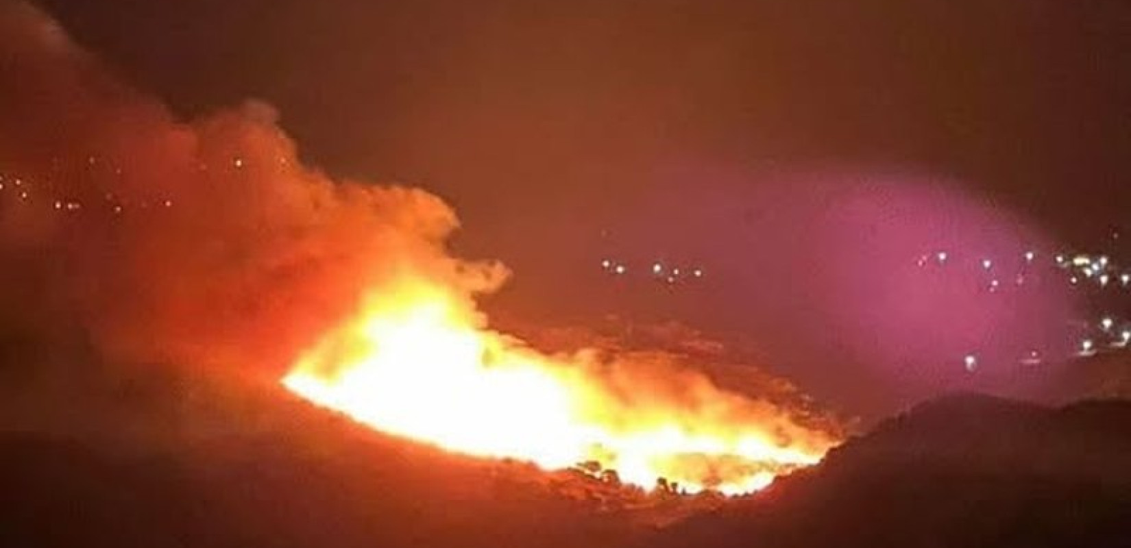 Υπό έλεγχο η φωτιά στην Κεφαλονιά - Μικρές αναζωπυρώσεις παρακολουθούνται από την Πυροσβεστική (βίντεο)