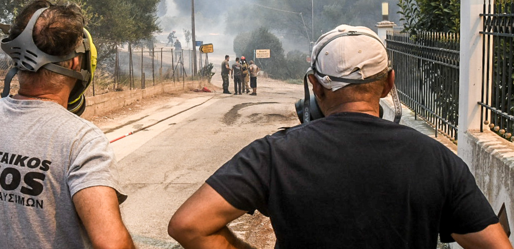 Φωτιά στην Αχαΐα: Μήνυμα 112 για εκκένωση σε Βούντενη και Μπάλα