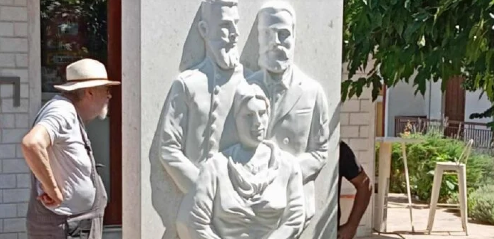 Χαλκιδική: Αποκαλύπτεται το Μνημείο της οικογένειας Γερογιάννη στην Αρναία