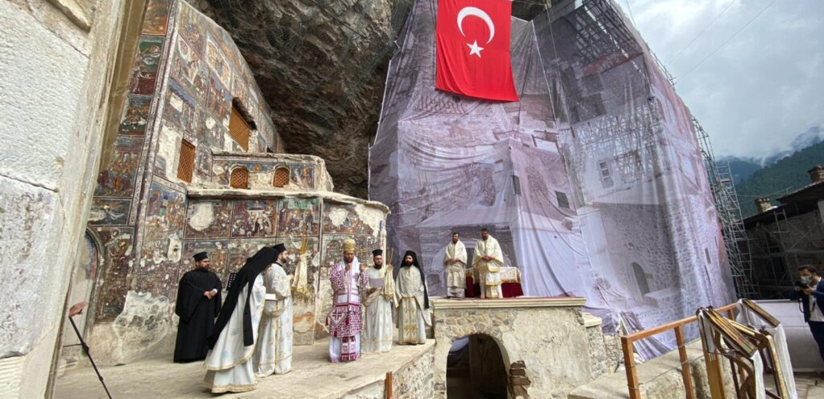 Ούτε φέτος θα τελεστεί η Θεία Λειτουργία στην Παναγία Σουμελά στην Τραπεζούντα τον Δεκαπενταύγουστο -  Αβέβαιο το μέλλον των λατρευτικών τελετών