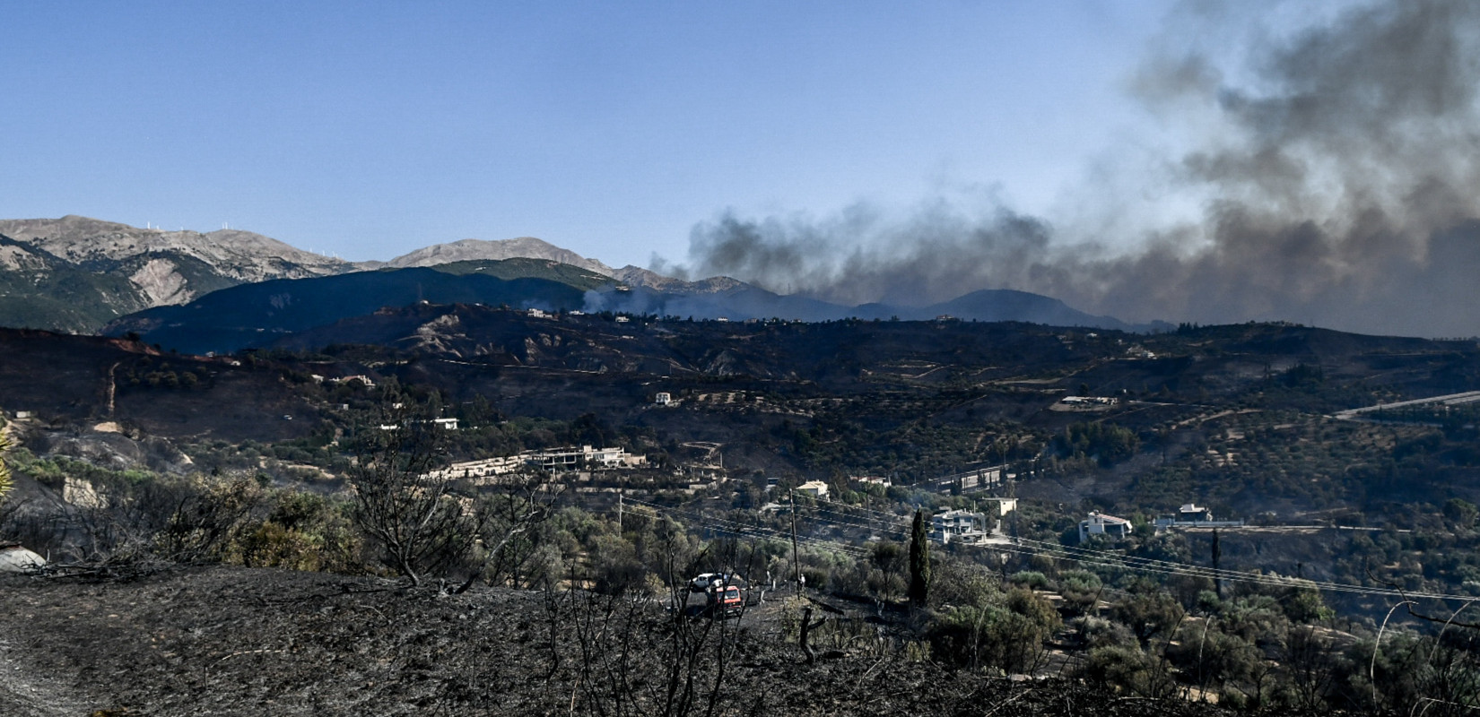 Πάτρα: Χωρίς ενεργό μέτωπο η πυρκαγιά στην περιοχή των Συχαινών