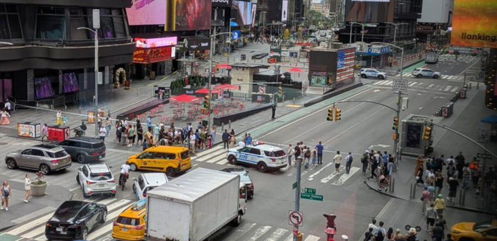 ΗΠΑ: Αστυνομική έρευνα στην Times Square λόγω ύποπτου αντικειμένου (βίντεο)