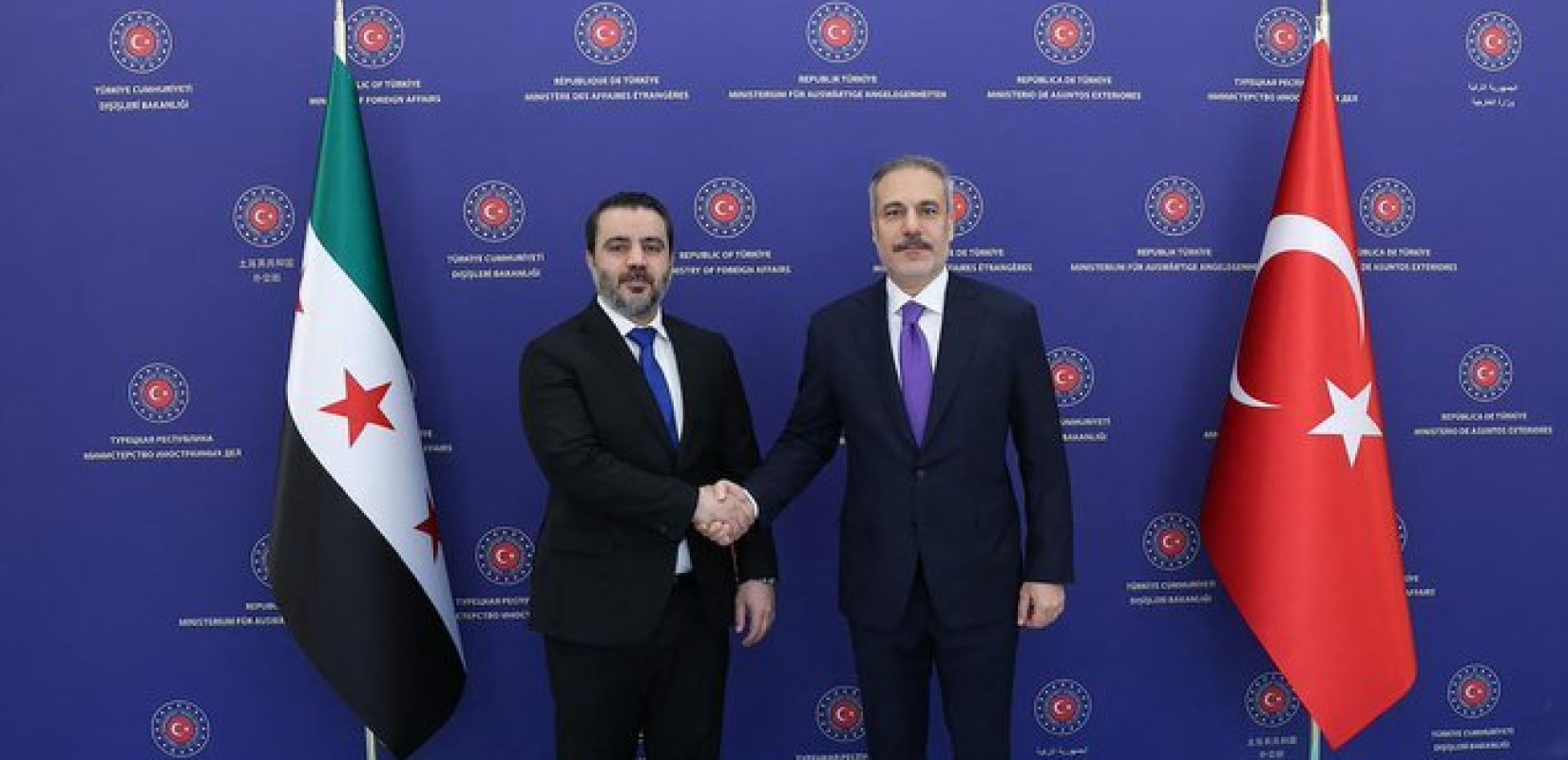 Τουρκία-Συρία: Μνημόνιο συνεργασίας στην στρατιωτική εκπαίδευση υπέγραψαν οι υπουργοί Άμυνας