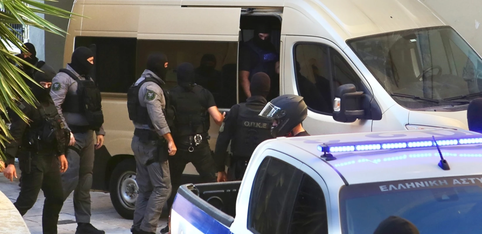 Οι ανατριχιαστικοί διάλογοι της μαφίας στην Κρήτη για αρχιμανδρίτη - «Μόνο δολοφονία δεν μας είχε ζητήσει»