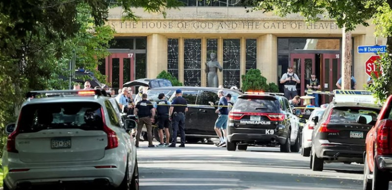 ΗΠΑ-Μακελειό στη Μινεάπολη: Δύο μαθητές νεκροί και 17 τραυματίες σε καθολικό σχολείο από πυρά 23χρονου - Το προφίλ του δράστη