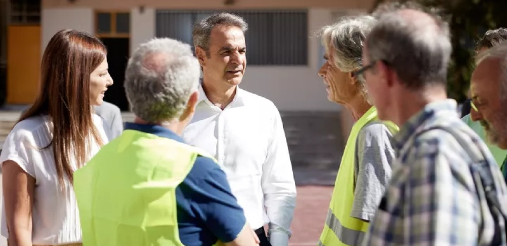 Μητσοτάκης στο 3ο Γυμνάσιο Ζωγράφου: «Κάθε σχολείο που ανακαινίζεται, είναι μια επένδυση στο μέλλον»