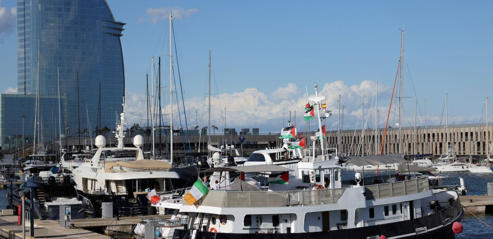 Τα 20 σκάφη του Global Sumud Flotilla έφυγαν για τη Γάζα