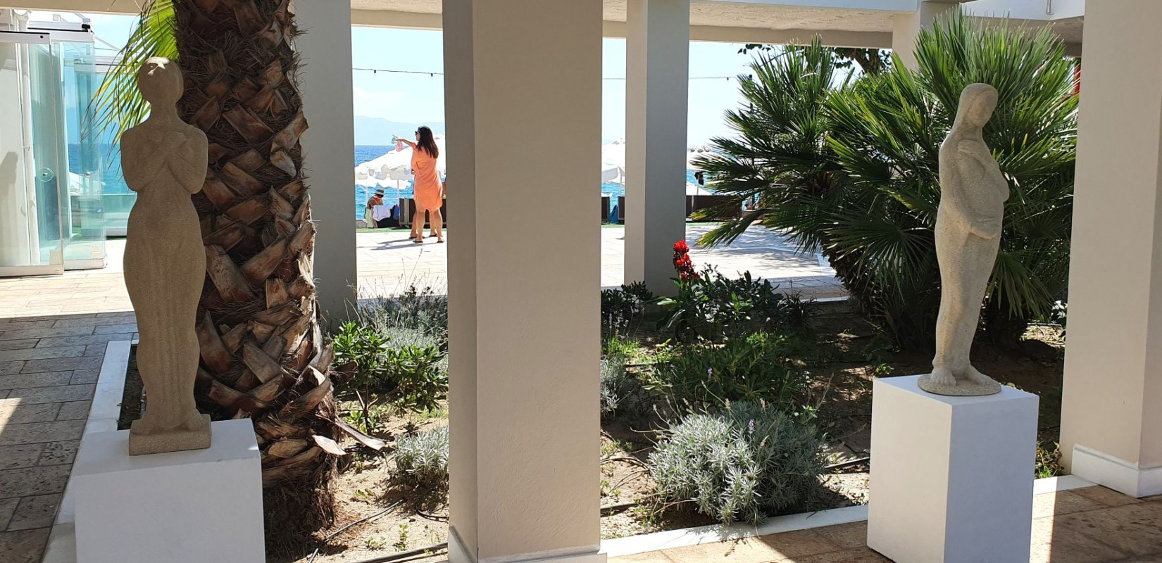 Καβάλα: Έκθεση γλυπτών πάνω σε μια παραλία - Δείτε φωτογραφίες