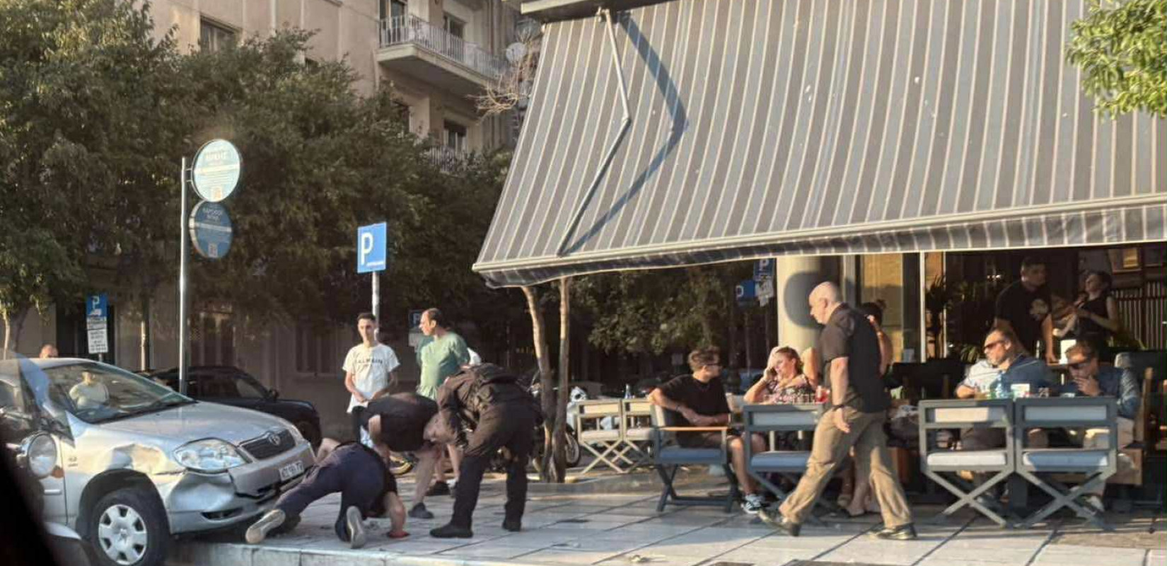 Θεσσαλονίκη: Τροχαίο ατύχημα στη Λεωφόρο Νίκης (φωτ.)