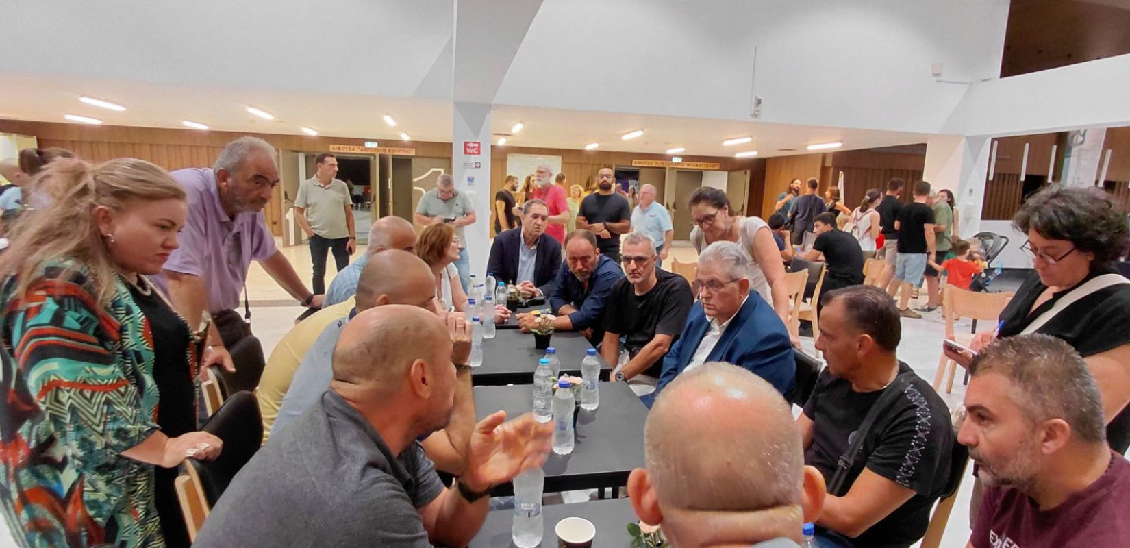 Θεσσαλονίκη: Σύσκεψη συμβασιούχων οδηγών του ΟΑΣΘ με τον Δ. Κουτσούμπα