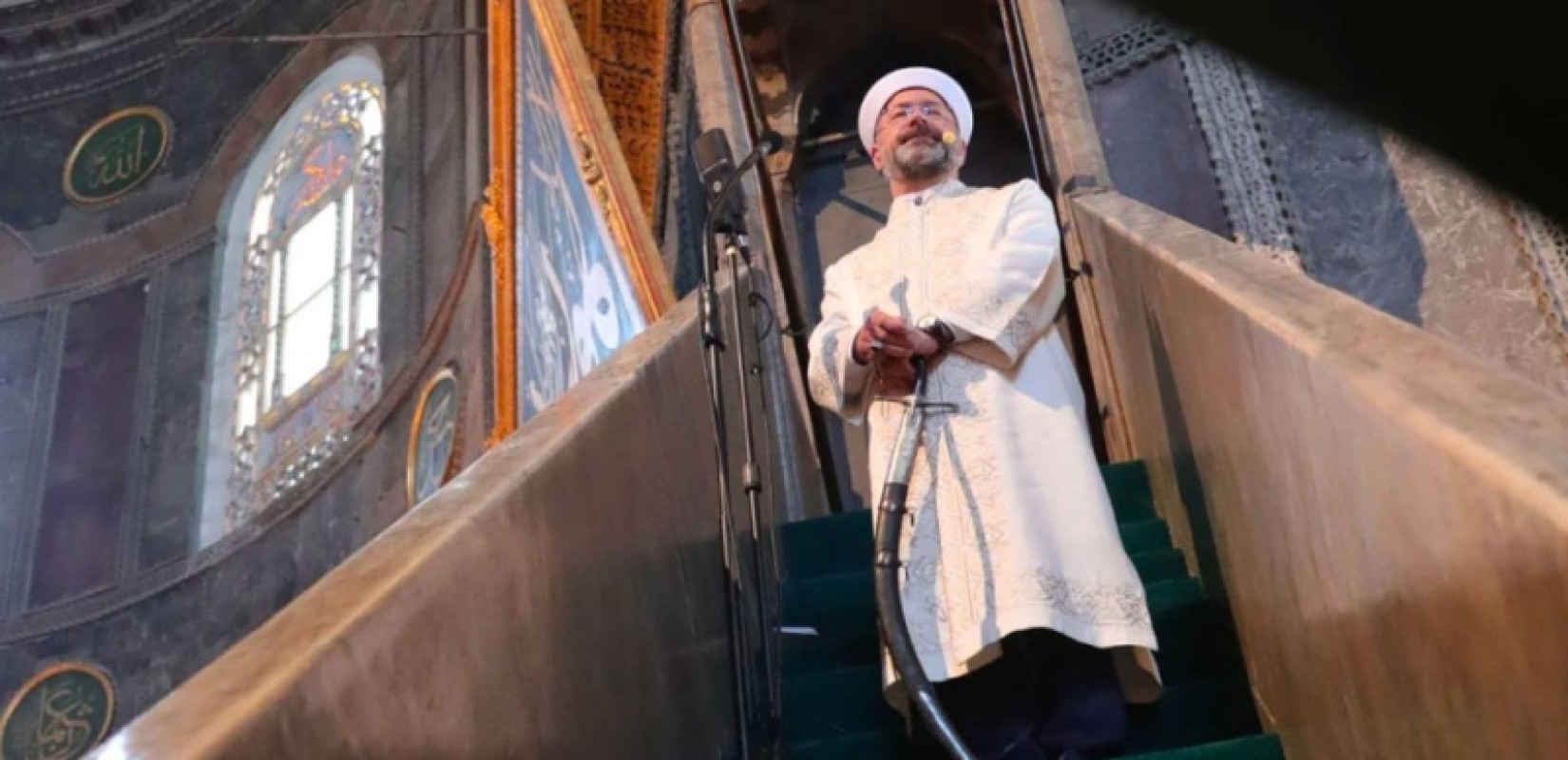 «Αποκαθήλωση» Αλί Ερμπάς από τον Ερντογάν - Τέλος εποχής για τον επικεφαλής Θρησκευτικών Υποθέσεων της Τουρκίας (βίντεο)