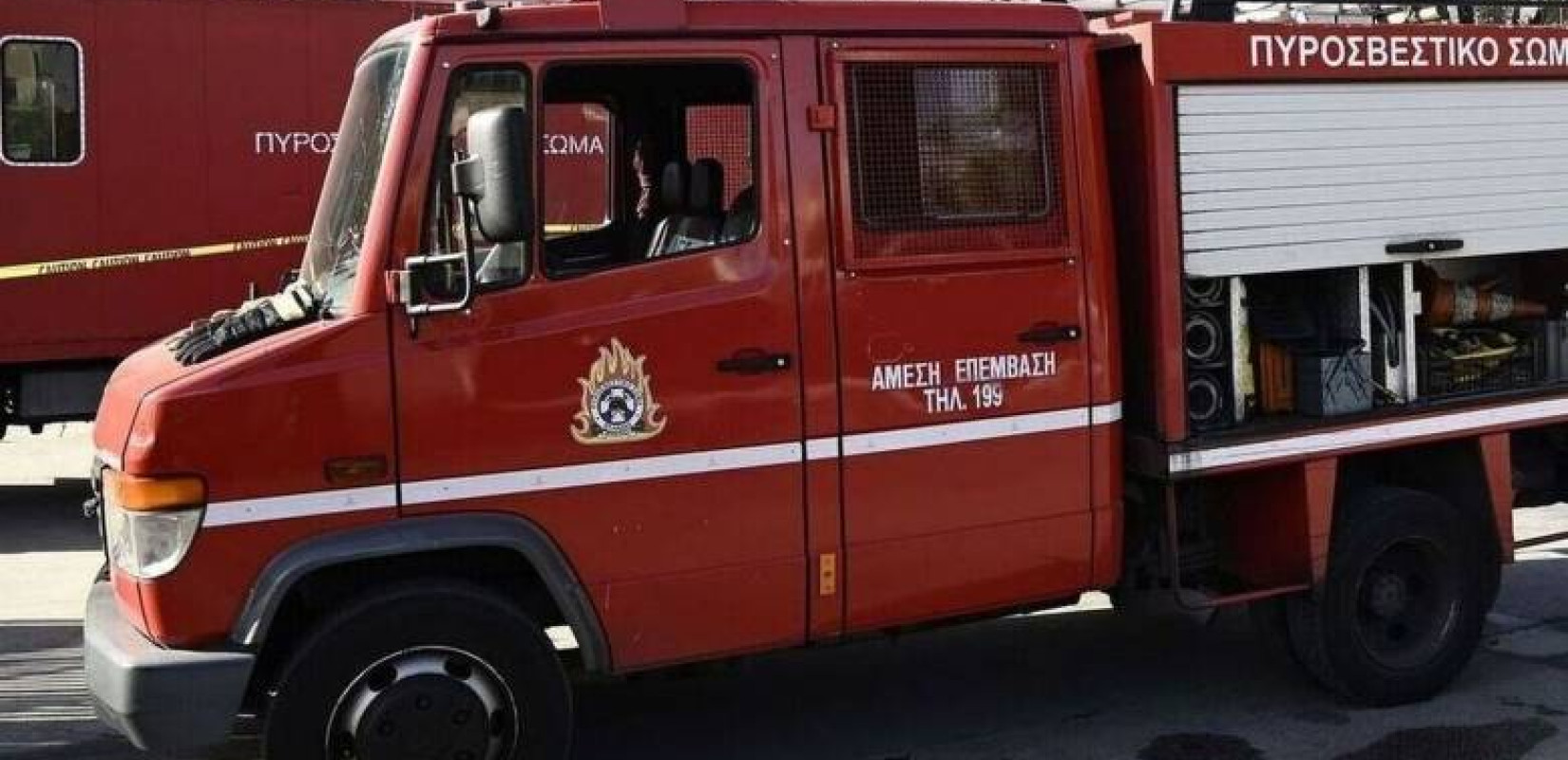 Θεσσαλονίκη: Φωτιά σε εν κινήσει αυτοκίνητο - Με εγκαύματα στο νοσοκομείο ο οδηγός